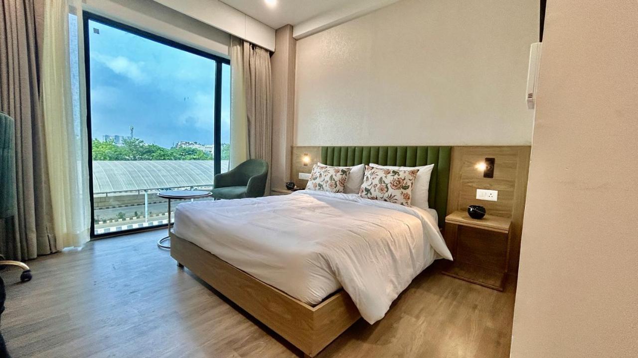 Hotel Limon & Banquet Sector 29, Gurgaon Exterior photo