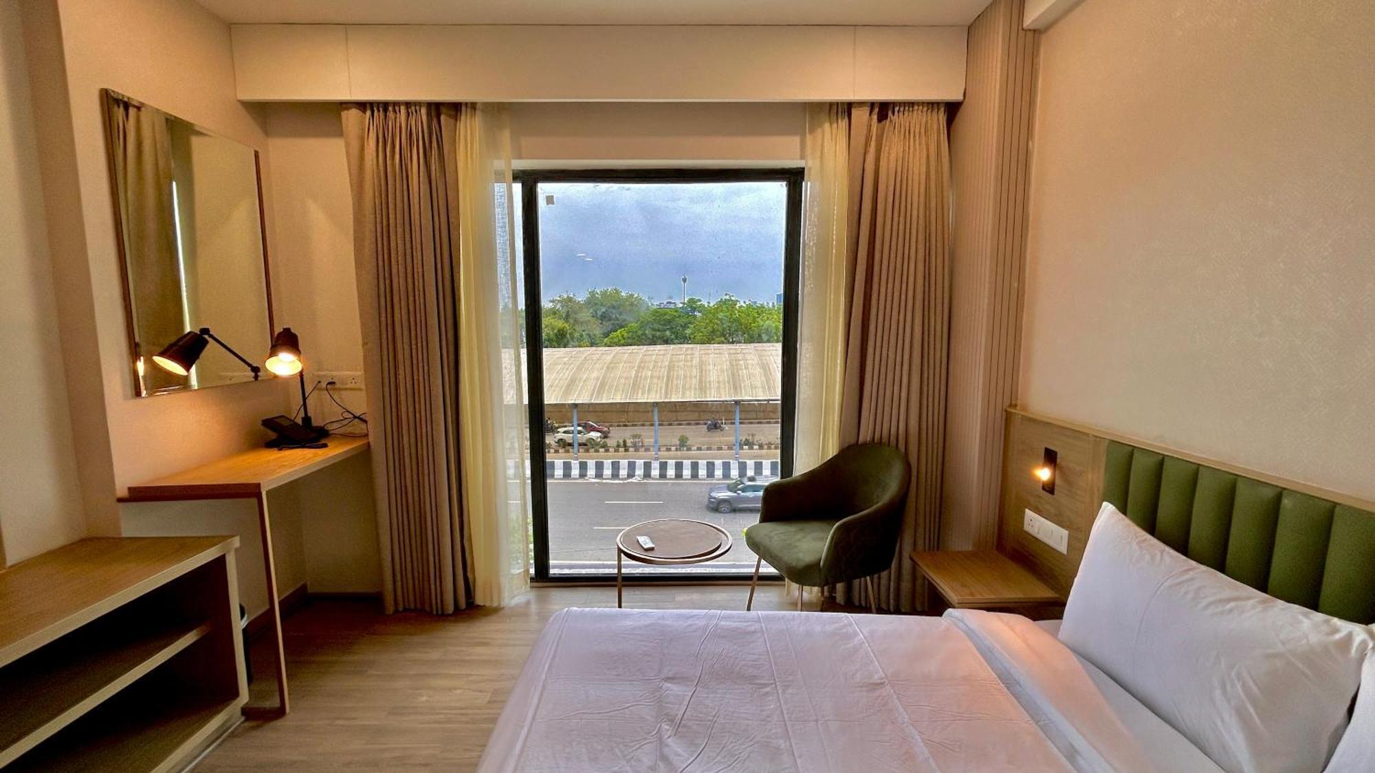 Hotel Limon & Banquet Sector 29, Gurgaon Exterior photo